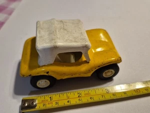 Auto giocattolo vintage metallo pressofuso Tonka gialla spiaggia dune buggy e baldacchino bianco - Foto 1 di 20