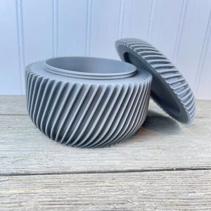 Lidded Storage Bin, The Toka Storage Container , Modern Storage Bin - Picture 1 of 6