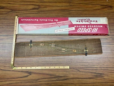 TruScale Model HO Gauge No.4 Right Hand Brass Crossover - Image 1 of 4