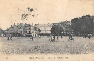 CPA 53 LAVAL / PLACE DE L'HOTEL DE VILLE - Imagen 1 de 1