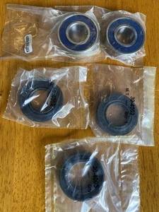 Kit de cojinete de rueda delantera Suzuki Honda GSXR750F GSX600F Katana SV650 - Imagen 1 de 2