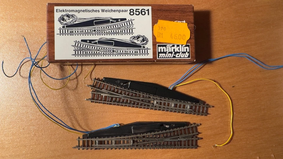 Märklin mini-club Spur Z - 8561 Elektromagnetisches Weichenpaar OVP - Bild 1 von 1