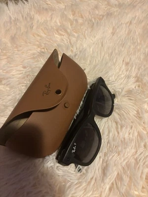 Ray-Ban Meta AI Glasses - Image 1 of 4