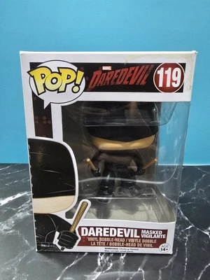 FIGURA DE VINILO ENMASCARADO FUNKO POP MARVEL DAREDEVIL #119 DAREDEVIL + Protector  Foto 1 de 4