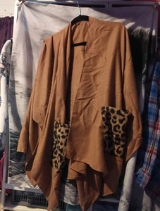 Bnwot Avon Cape. Taupe With Animal Print Pockets. One Size - Picture 1 of 11