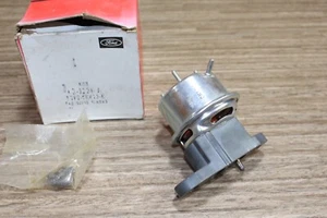 NOS Motorcraft EGR Valve | CX1230A Ford Mustang, Lincoln Town Car, 1986-1991 - Picture 1 of 6
