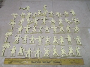VTG NOS Charbens Pirates Playset Cream 1/32 54mm Plastic Army Men Figures Recast - Picture 1 of 8