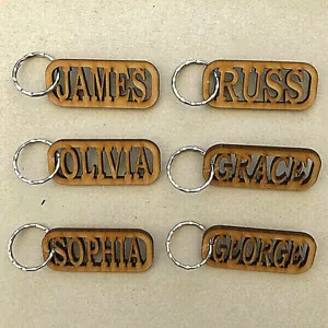 Personalised Wooden Keyrings Keychain,Tags,Labels,Christmas,Gift,Wedding Favours - Picture 1 of 2