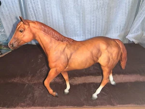 Breyer Modelo Caballos De Colección 1995 Dapple Castaño Stock Caballo Semental - Imagen 1 de 4