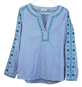Vineyard Vines Seersucker Savannah Popover Shirt M Cottagecore Embroidered - Picture 1 of 6