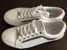 guess tennis shoes glitter