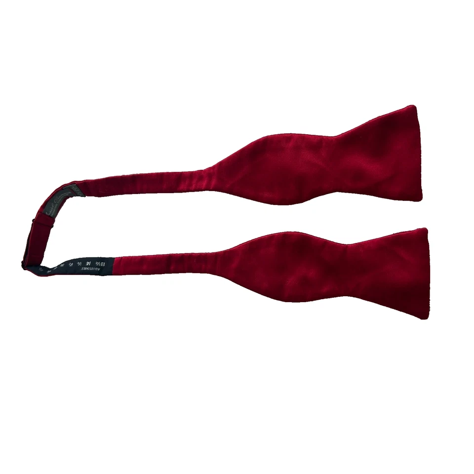 Pajarita de seda ajustable roja Daniel Cremieux Signature Collections hecha en EE. UU. Foto 1 de 4