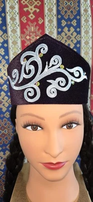 Tocado, Disfraz, Púrpura Hecho a Mano, Danza, Tradicional, Para Mujer, Armenio, Kopi Foto 1 de 4