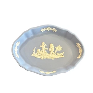 WEDGWOOD Jasperware Blue & White Petite Dish Angels Cherubs Scalloped 4.5” - Picture 1 of 5