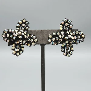 Vintage Bergere signierte AB Kristall Pave schwarze Emaille Blume Clip Ohrringe - Bild 1 von 10