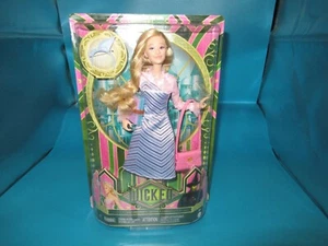 Wicked Glinda an der Shiz University - Bild 1 von 6