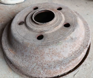 Rear Brake Drum From an Old Ford Model A - Bild 1 von 9