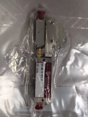 Miteq AMF-2S-3035-12 3.0 To 3.5 GHz 20 db +15 Vdc Amplifier  - Image 1 of 4