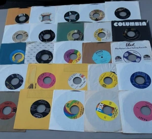 100 Oldies 45s. 50s & 60s. Teen, Groups, Brit Invasion, Rockabilly, and more. - Imagen 1 de 2