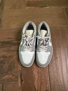 Size 7.5 - Air Jordan 1 Low Wolf Grey