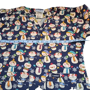 Landau Scrub Top Womens S V-Neck Snowman Medical Navy Shirt Pockets Short Sleeve - Picture 1 of 8