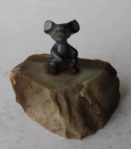 Mouse Mice Miniature Plastic Figurine on Top of a Natural Rock Mount Base CUTE - - Picture 1 of 1