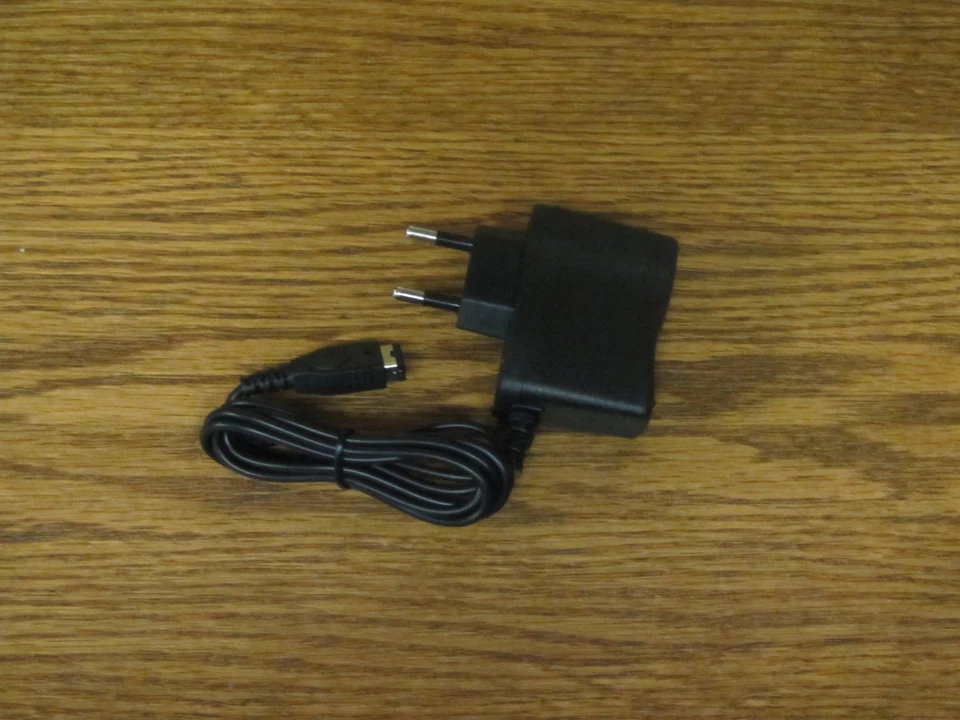 Cavo di ricarica alimentatore per Nintendo DS, Gameboy Advance SP Game Boy caricabatterie *NUOVO* - Immagine 1 di 1