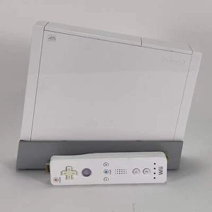 Nintendo Wii Video Game Console RVL-001 White [Good] - Picture 1 of 24