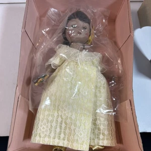 De colección Madame Alexander Filipinas #531 - Caja y etiqueta originales - Imagen 1 de 5