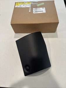 New GM 84621831 Rear LH Driver’s Side Box Paint Protector Tahoe Silverado - Picture 1 of 6