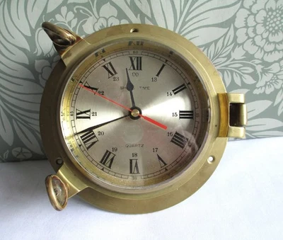 Top Quality Solid Brass ''Ship's Time'' 1970s-80s Bulkhead Style Quartz Clock - Image 1 of 4