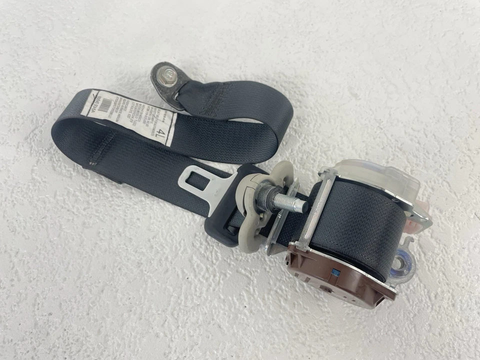 Volkswagen Touareg 2015 cinturón de seguridad delantero izquierdo lado del conductor Foto 1 de 4