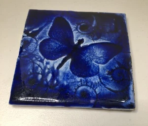 Studio Art Pottery Butterfly Blue Drip Glazed Tile Embossed Signed - Bild 1 von 13