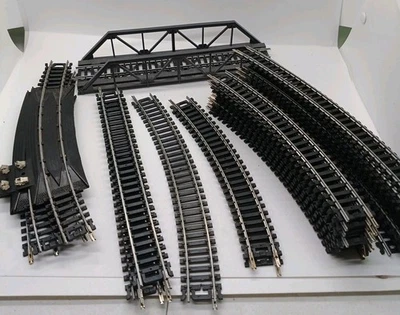 HO Scale Life-Like Vtg Track Lot of 31 Curved 18R 15R Straight Bridge Sections - Image 1 of 4