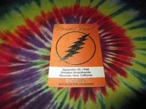GRATEFUL DEAD BACKSTAGE PASS SHORELINE AMPHI. 13PT LIGHTNING BOLT 9/30/88-1988 - Picture 1 of 3