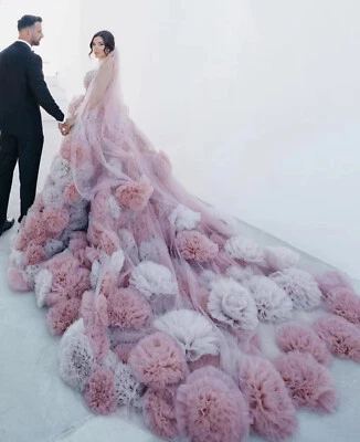$32,990 NEW Oscar de la Renta HUGE Tulle Gown Ombre Dress Grey Pink Wedding 0 2 - Image 1 of 4