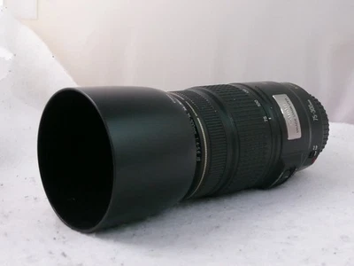 Canon Zoom Lens EF 75-300mm f1:4-5.6 Image Stabilized IS USM Macro Ultrasonic - Image 1 of 4