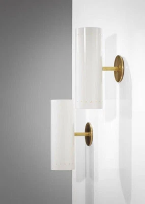 Par de apliques de pared italianos de latón de diseño de mediados de siglo hechos a mano por Gracious Foto 1 de 4