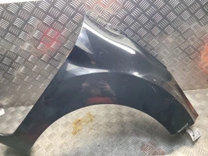 FORD FIESTA MK7 2012-2017 5 PUERTAS ALERÓN DELANTERO LADO DEL CONDUCTOR FUERA DE JUEGO DERECHO  - Imagen 1 de 2