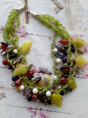 Collana di Perle Pietre Dure  Colorata da Donna -molto bella con diversi colori - Immagine 1 di 4