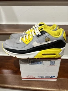 Nike Air Max 90 LTR GS - DQ0570-001 Wolf Grey/Yellow Happy Face Sz 6Y Youth - Picture 1 of 9
