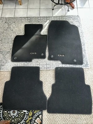 Juego de alfombrillas delanteras traseras negras KBG6-68G30 2017-2024 MAZDA CX-5 OEM + NUEVAS Foto 1 de 4