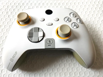 Scuf Instinct Pro Wireless Performance Controller für Xbox SG504-01 weiß - Bild 1 von 4
