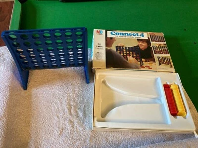 MB Games - Connect 4 - 1975 Date  - Boxed - Damaged - Image 1 of 4