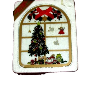 Christmas sm window 4.5 x 3.5" great sm detail & tea light behind window (F)  - Picture 1 of 2