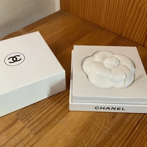Chanel Aroma Camellia White - Ornament Paper Weight - Japanese Market VIP Gift - Picture 1 of 8