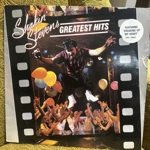 SHAKIN’ STEVENS - GREATEST HITS (1984 LP) 1ST UK PRESS! - Picture 1 of 7
