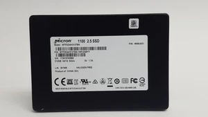 2 Stück Micron 1100 MTFDDAK512TBN 512 GB SATA III 2,5 Zoll Solid State Drive - Bild 1 von 3