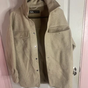 Camisa Zara Hombre Pequeña Beige Como Excelente Estado - Imagen 1 de 5
