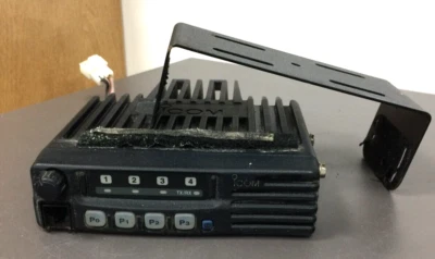 ICOM IC-F221S, UHF 440-490 MHz, 8 CH, Mount, Programming, 45W - Image 1 of 4